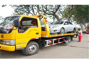 章丘附近24小时汽车拖车服务热线